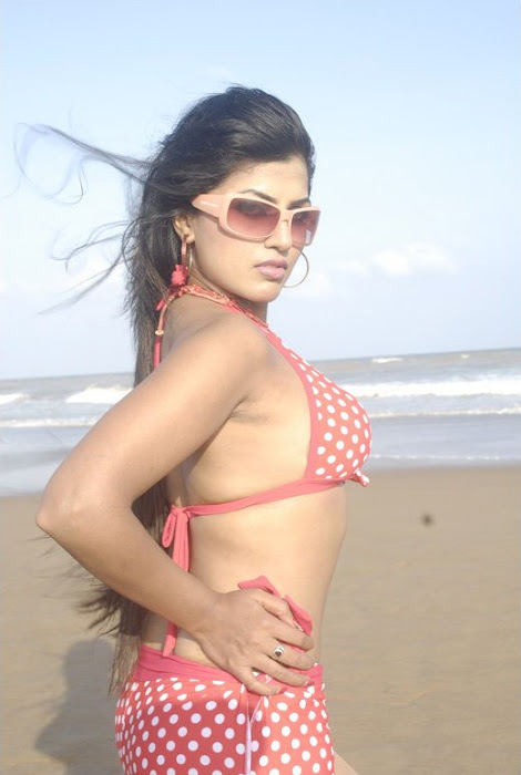 aarti puri actress pics
